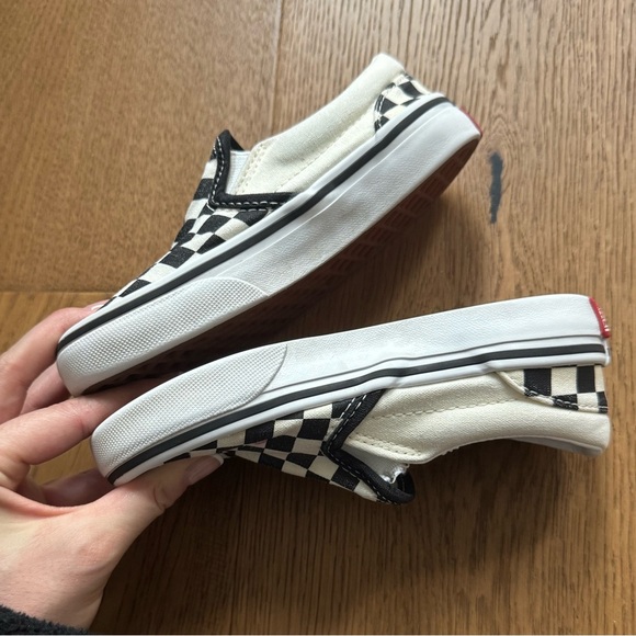 Vans Kids Classic Checkerboard Slip-On Shoe - Size 12 - Black & White - EUC - Picture 7 of 8